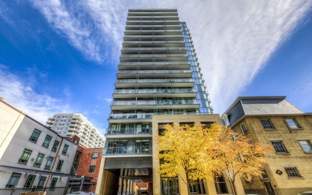 Stylish New 2Br Luxury Condo W Parking