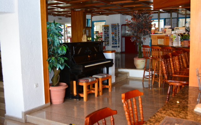 Harmony E Rock Hotel