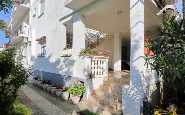 Room Aleksandra - 10 m from sea: R7 Bibinje, Zadar riviera