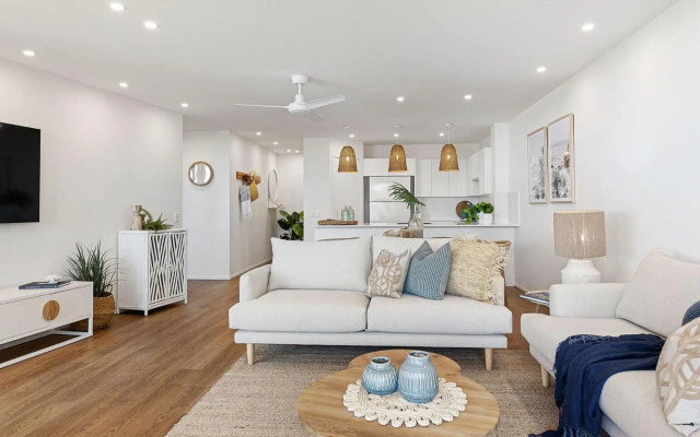 Unit 2 21 Park Cres Modern Stylish apartment