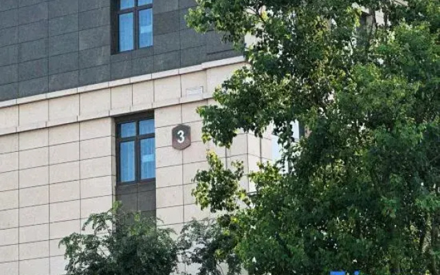 Yangzi Tianyue Hongshan Hotel