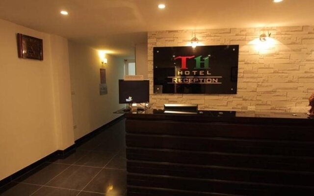 TH Hotel – Hotel Rooms – Hanoi