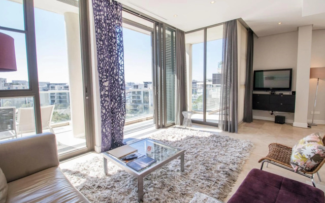 Апарт-отель Waterfront Village