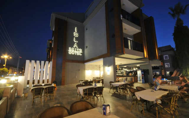 Isla Apartments