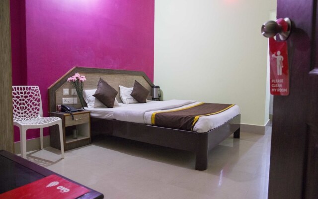 OYO 3066 D2 Holiday Inn