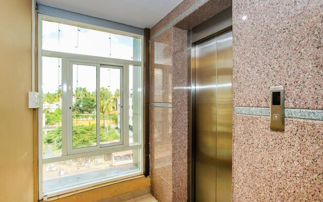 OYO 16937 Alankar Residency