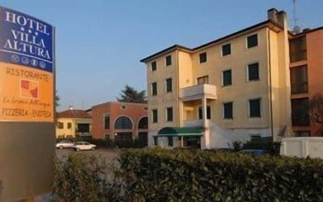 Hotel Villa Altura