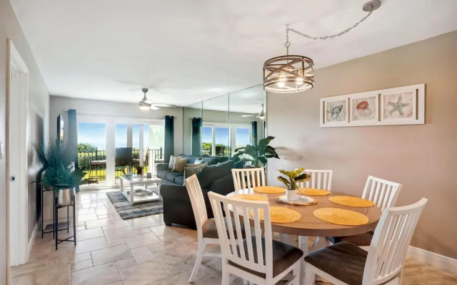 Land's End 7-203 Beach Front - Premier