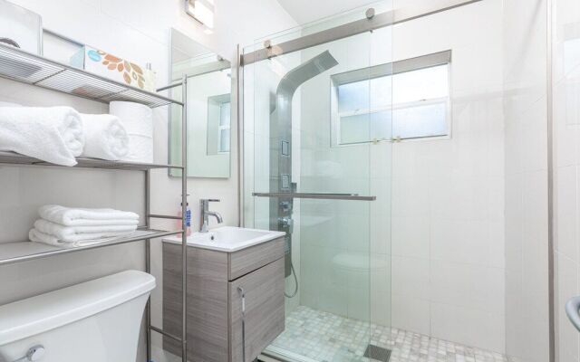 Hidden Gem in South of Fifth Retreat