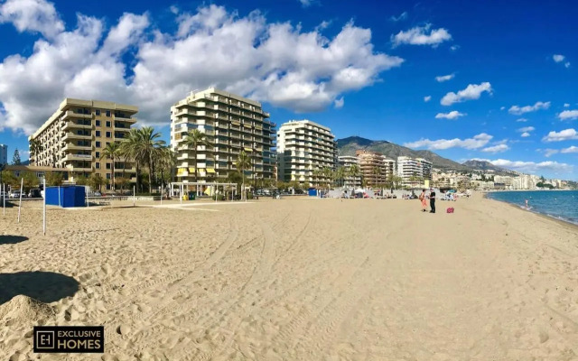 Estupendo piso en primera linea de playa; RONDA IV