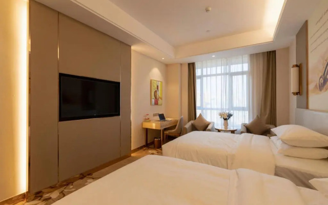 Vienna International Hotel (Wuhan Yangsi Port Yangtze River Bridge)