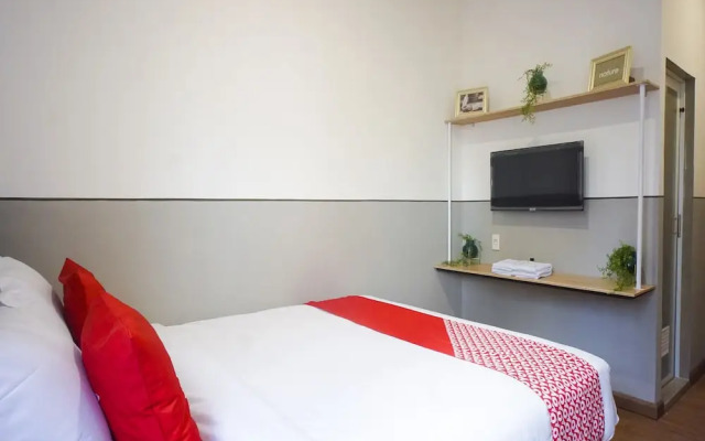 Super OYO 93064 Alhesa Residence