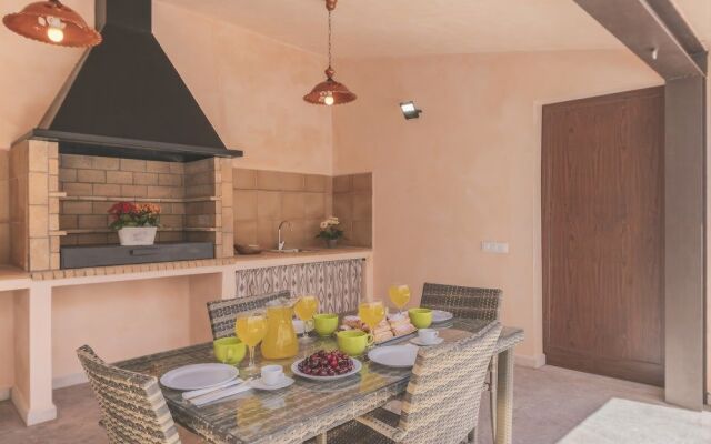 Cas Padrins de Ses Tanques