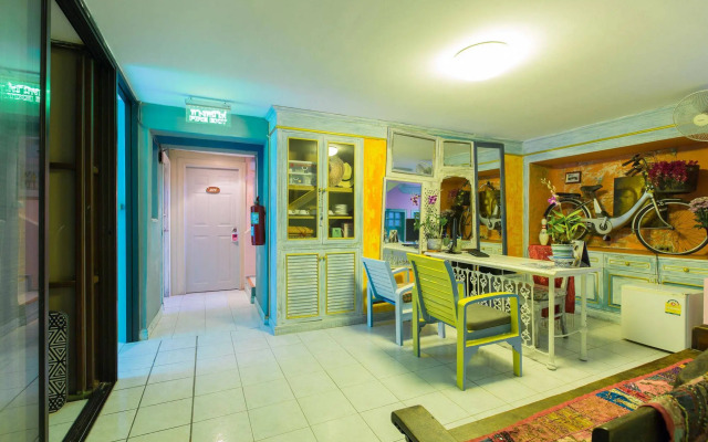 Barefoot Hotel Kalim Beach Front