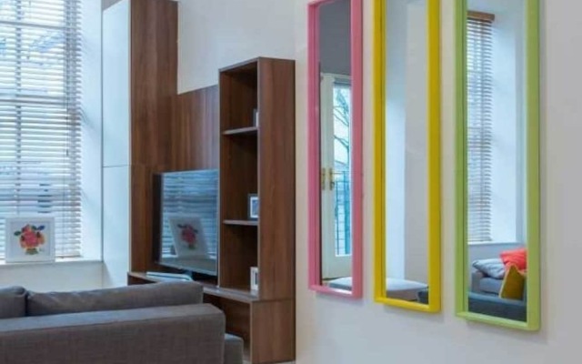 2 Fitzrovia