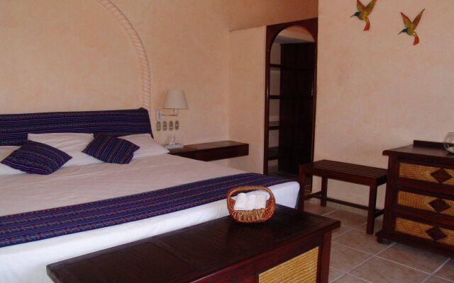 La Escollera Suites Adults Only