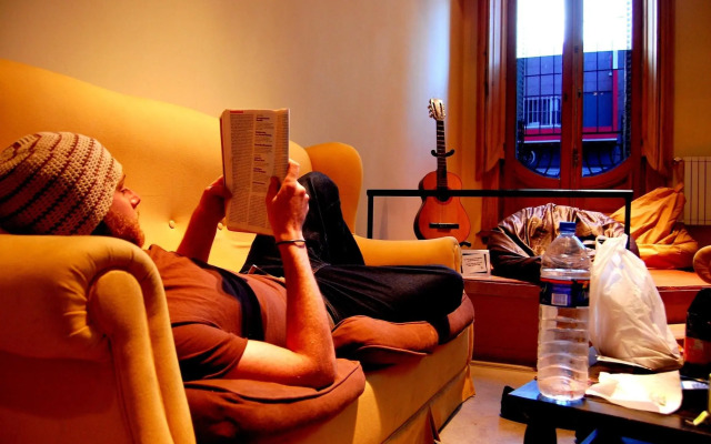 Sabatico Travelers Hostel & Guesthouse