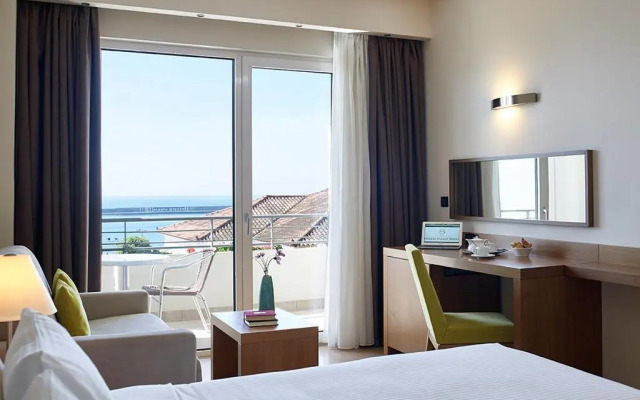 Pharae Palace Hotel