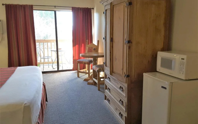 Beaver Creek Inn