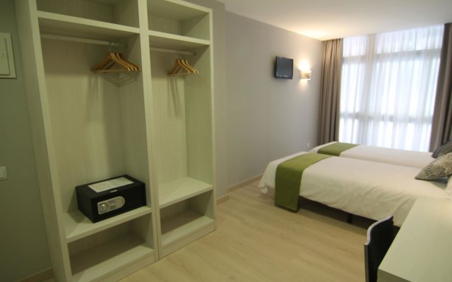 Hostal Aslyp 114