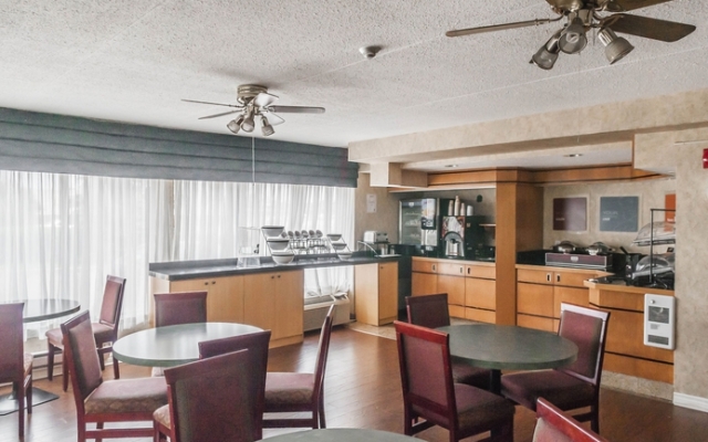 Mississauga Inn & Suites