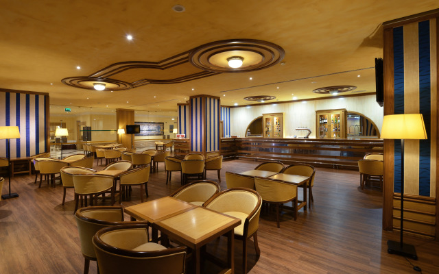 Holiday Inn Algarve Albufeira by IHG