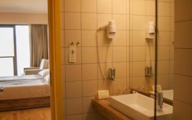 Hotel Bor - Debeli Rtič