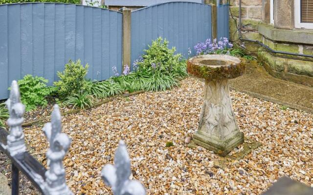 The Granville - Delightful 2-bed Victorian Apartment