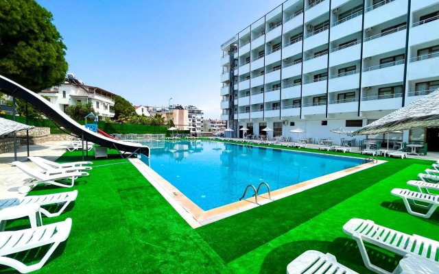 Hotel First Class