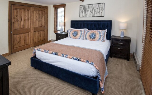 Timberfalls 1706 3 Bedroom Condo by RedAwning