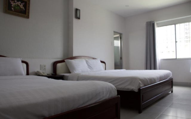 Lucky Hotel Nha Trang – Guest Rooms – Nha Trang
