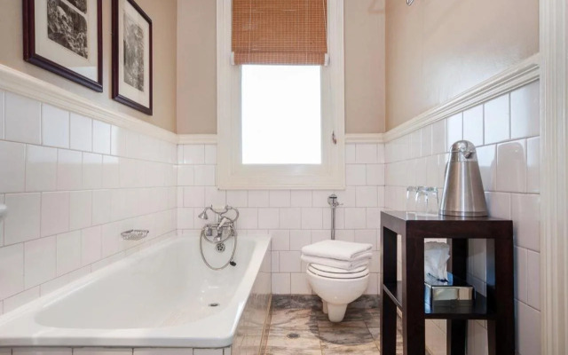 Quarters Hotel Florida Road