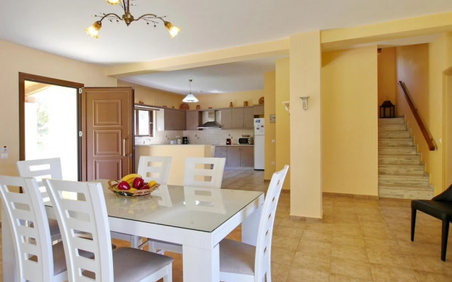 Villa Alexandros in Spartia