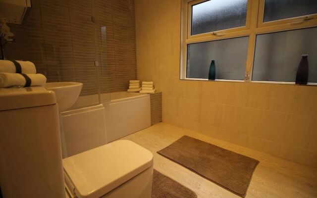 Exquisite 1 Bed Apartment near Heathrow