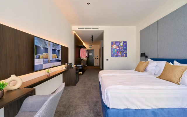 Adella Boutique Hotel