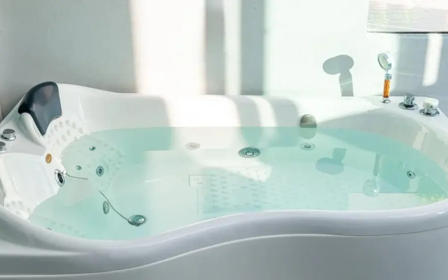 Gyeongju Modern Pool Villa