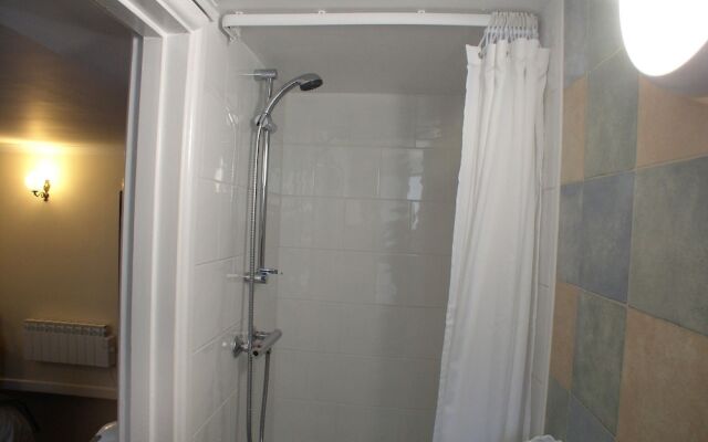 St. Magloire Guesthouse