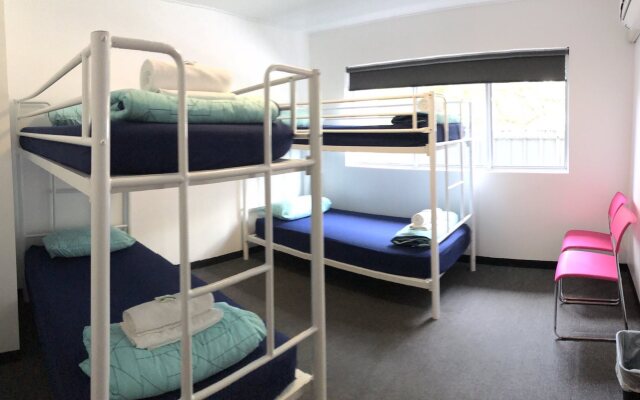 Base Backpackers Brisbane Uptown - Hostel