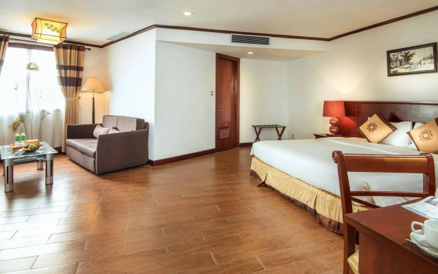May De Ville Trendy Hotel & Spa