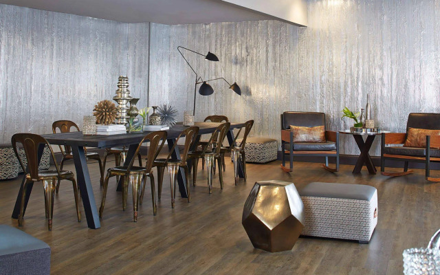 Renaissance St. Louis Airport Hotel