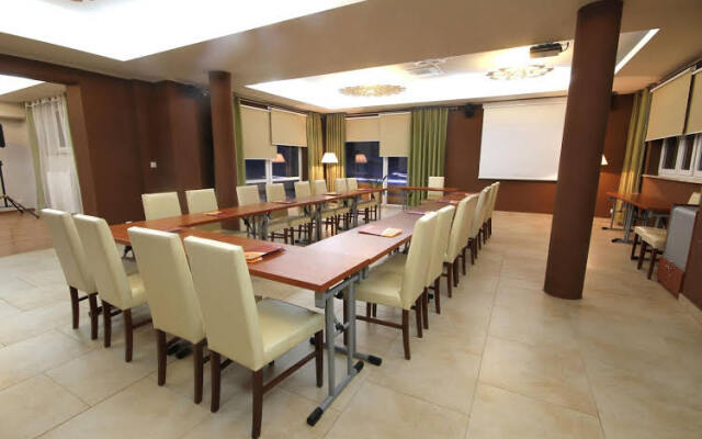 Centrum Green Hill Business & SPA