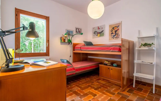 Sardinia Re - Shuluq 6