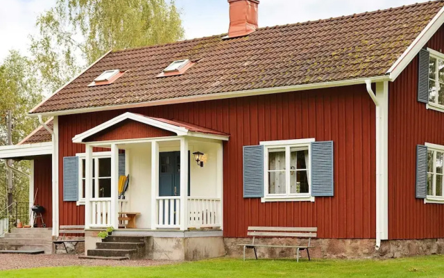 6 Person Holiday Home in Paulistrom