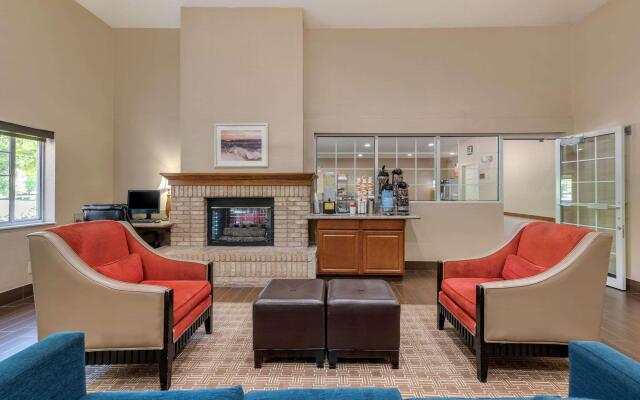 Comfort Suites Fort Collins Near University