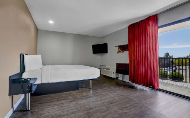 Discovery Inn Ukiah