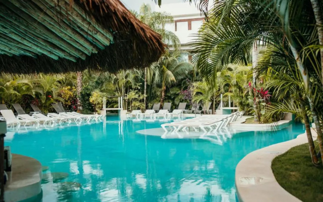 Mak Nuk Village Tulum I - Clothing Optional