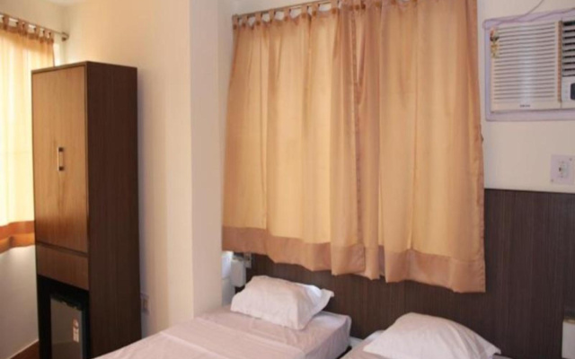 Down Town Guest House