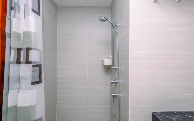 Fancy And Well Designed Studio At West Vista Apartment