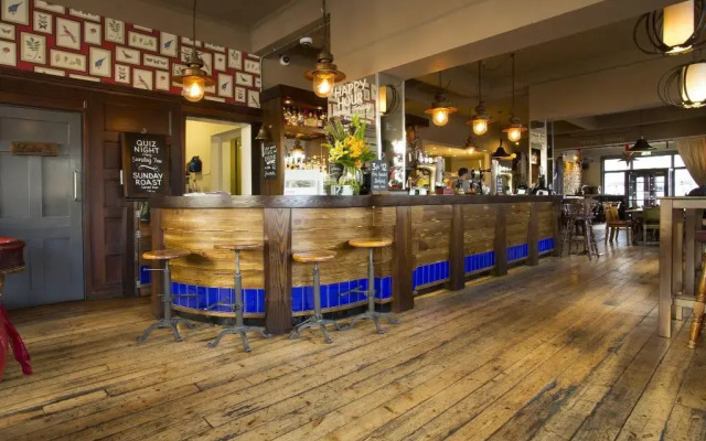 The Captain Cook Hotel