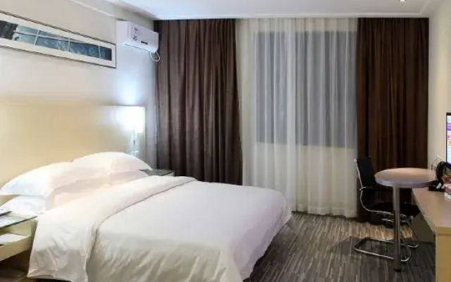 City Comfort Inn Hotel (Fangchenggang Xinggang Avenue)